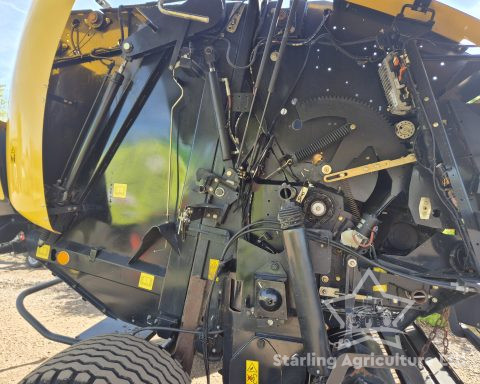 New Holland BR150 Round Baler