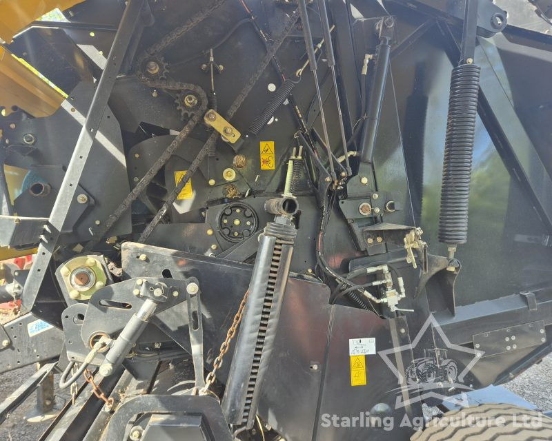 New Holland BR150 Round Baler