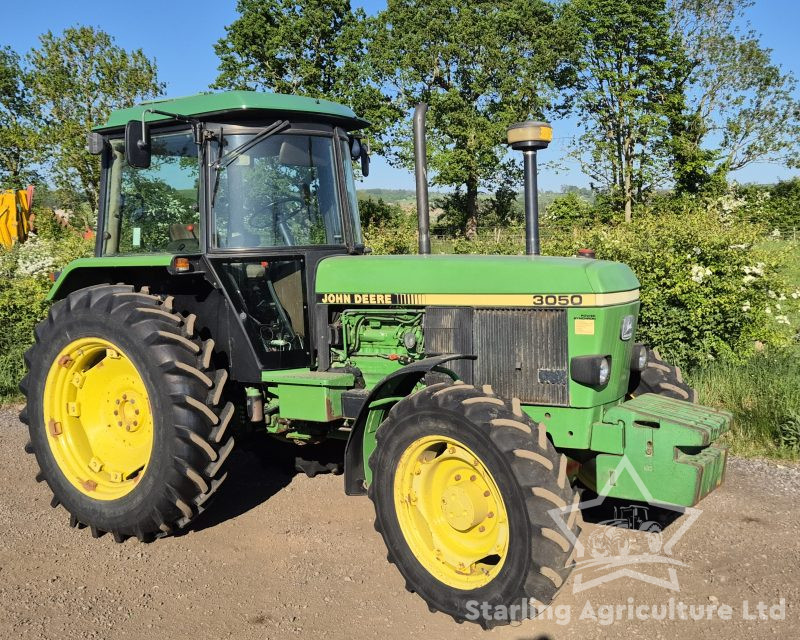 John Deere 3050