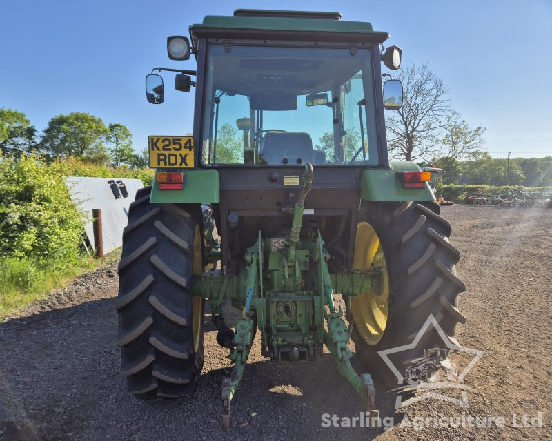 John Deere 3050