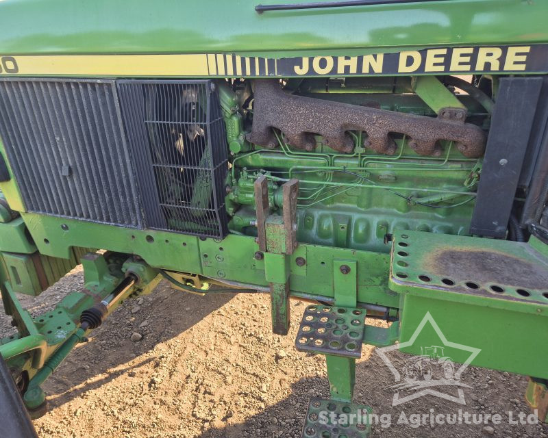 John Deere 3050
