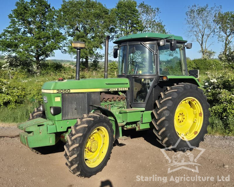 John Deere 3050