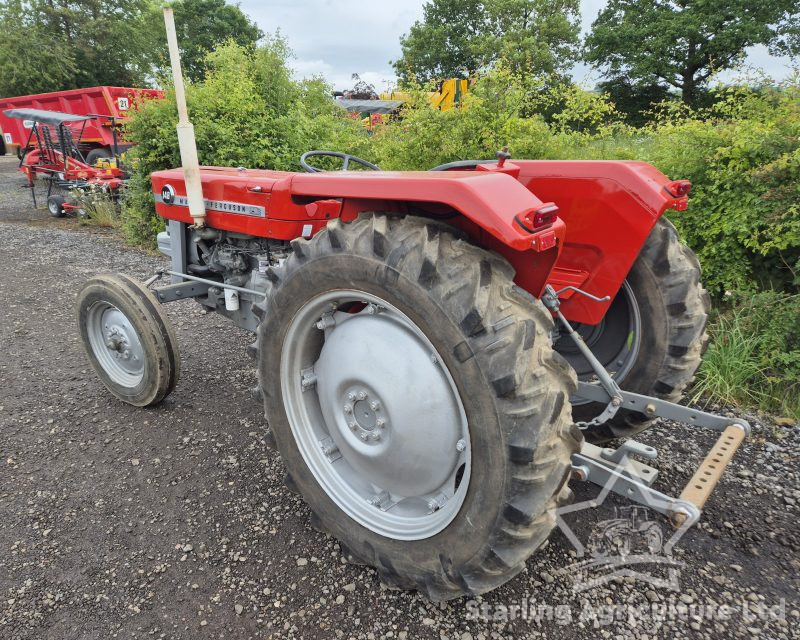 Massey Ferguson 148