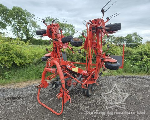 Kuhn GF7702 Tedder