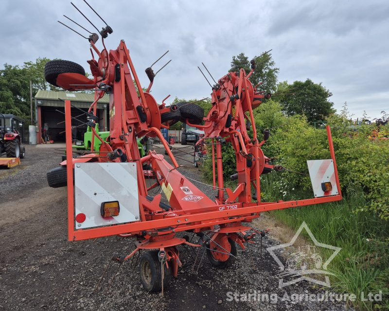 Kuhn GF7702 Tedder