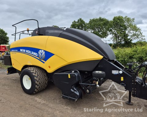 New Holland 890 Baler