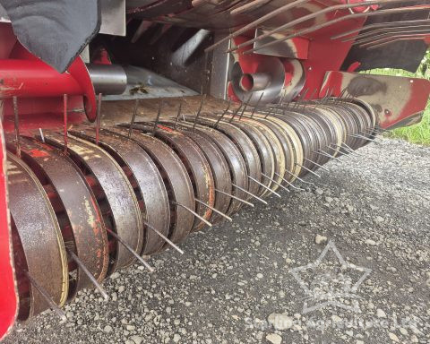 Welger D4000 80×70 Baler