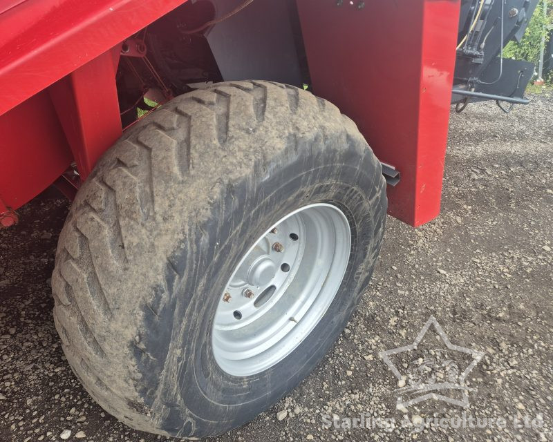Welger D4000 80×70 Baler