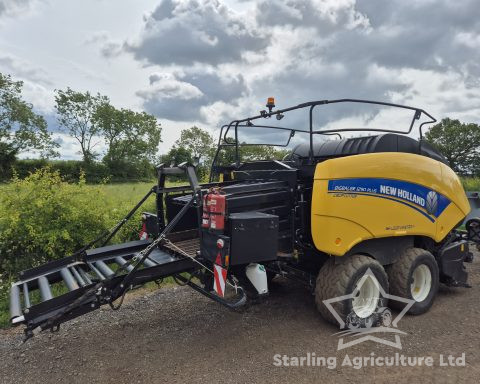New Holland 1290 Plus Loop Master Baler