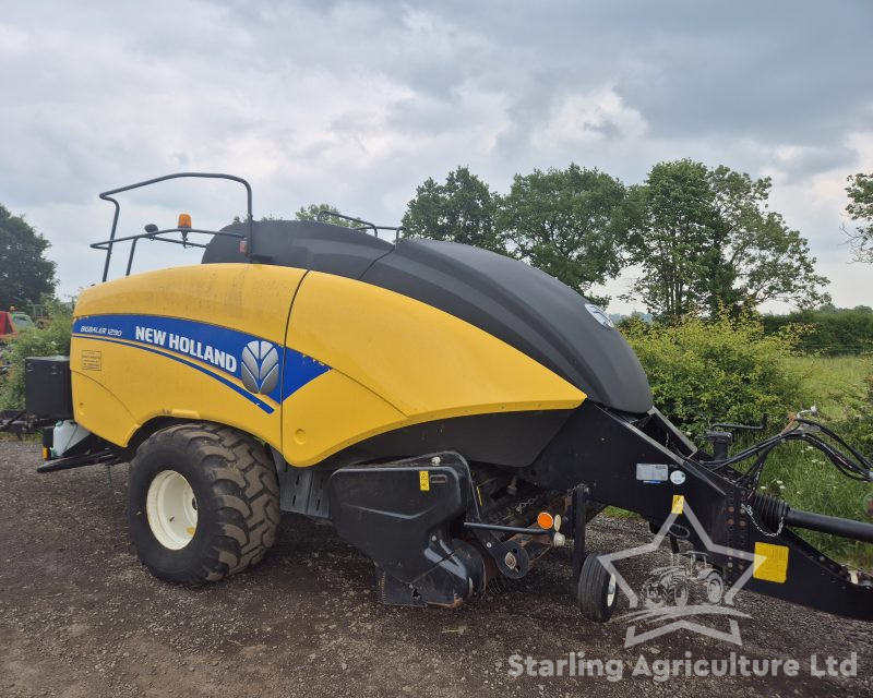 New Holland 1290 Baler