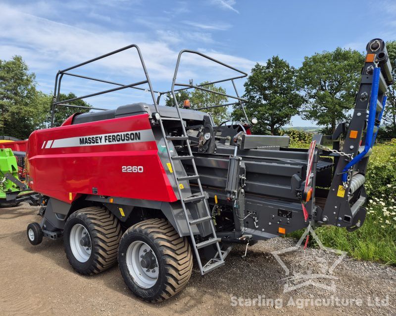 Massey Ferguson 2260 Baler