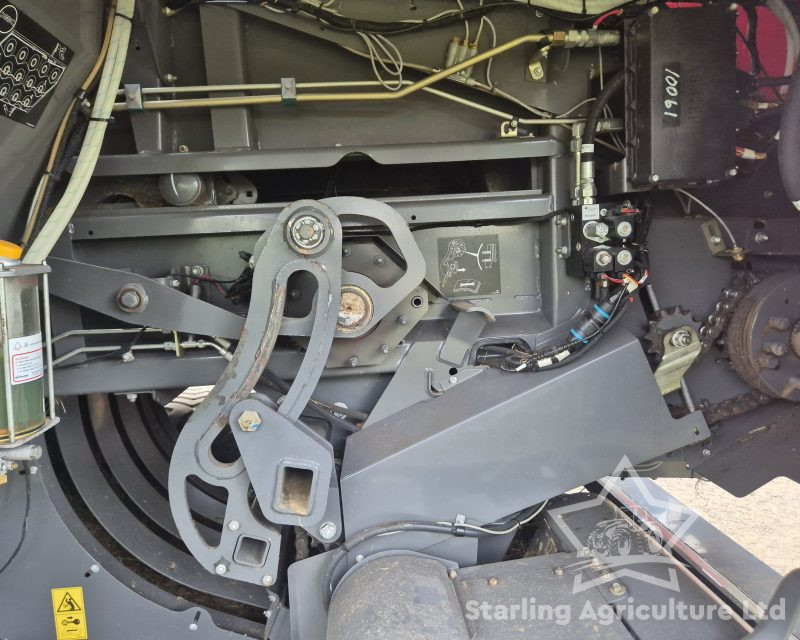 Massey Ferguson 2240 80 x 70 Baler