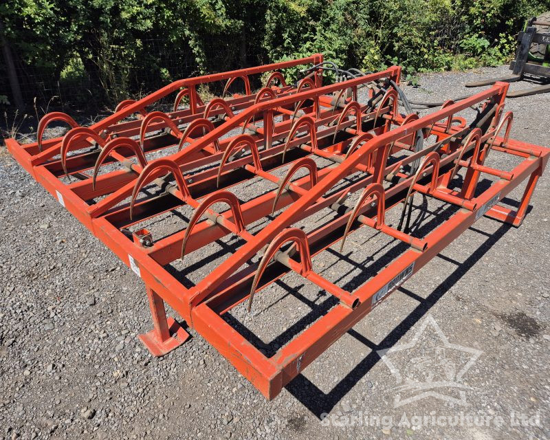 Browns Super Buzzard 3 Bale Grab