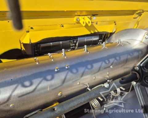 New Holland CR9060 Elevation 4WD Combine