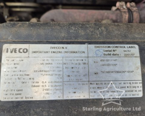 New Holland CR 9080 Combine