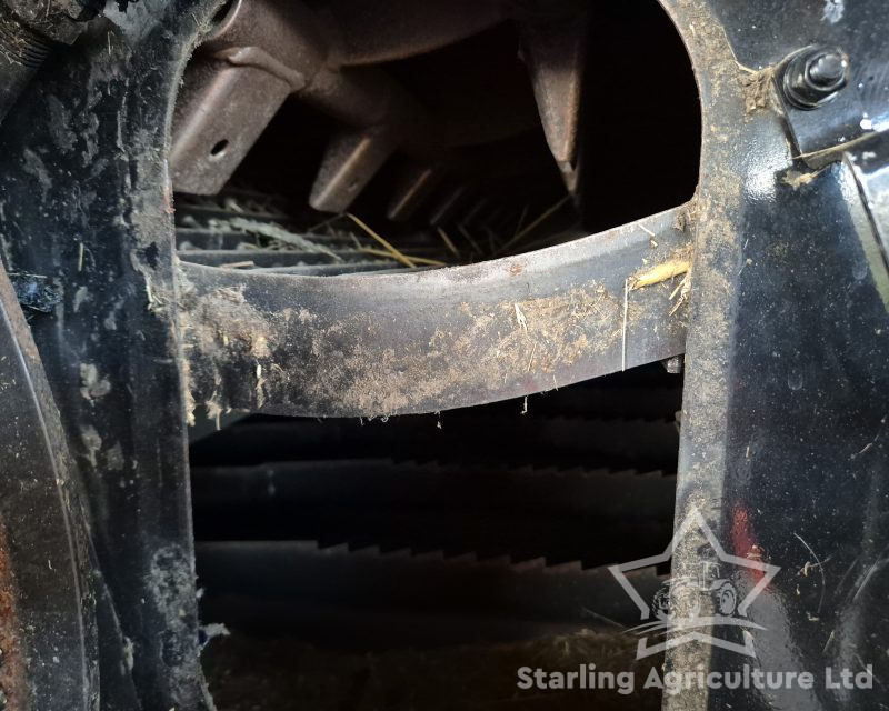 New Holland CX6080 Combine