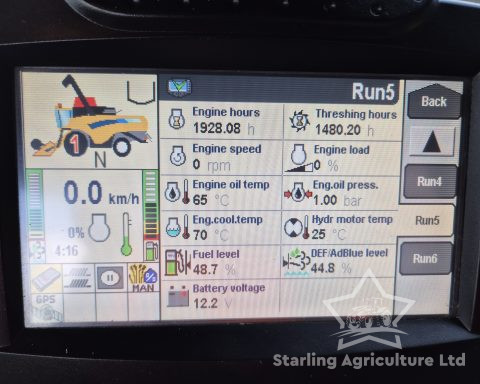 New Holland CX6080 Combine