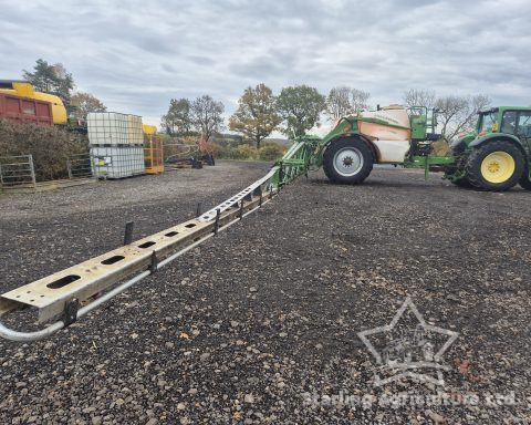 Amazone UX3200 28m Sprayer