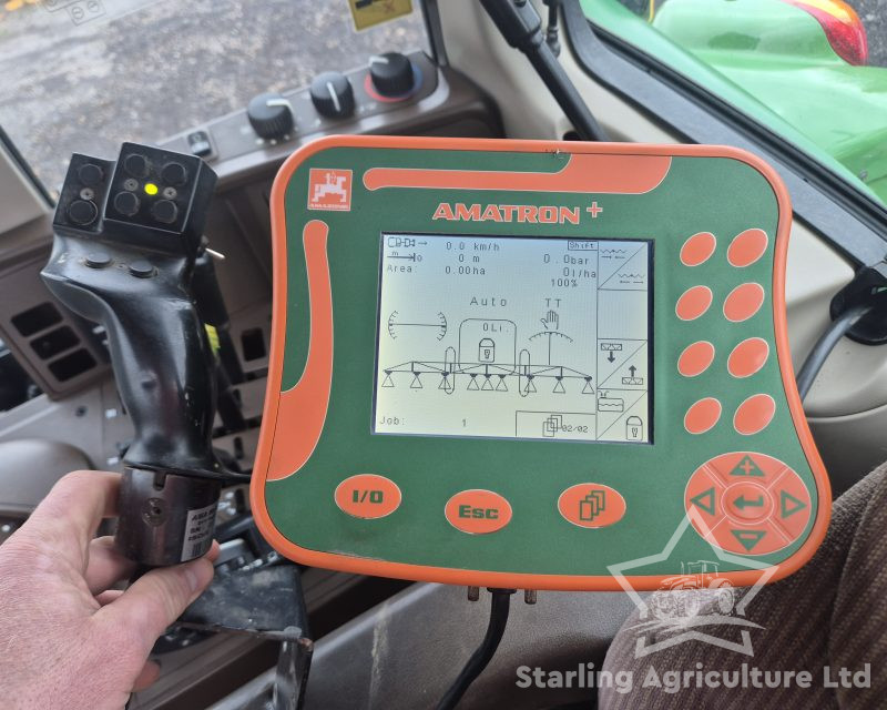 Amazone UX3200 28m Sprayer