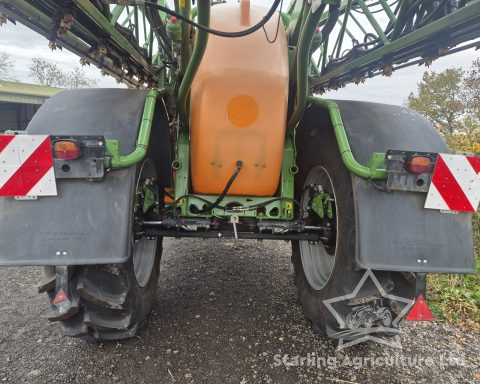 Amazone UX3200 28m Sprayer