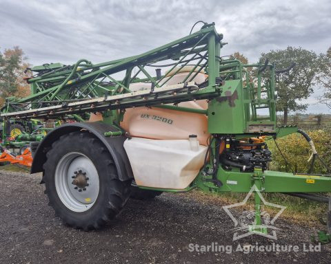 Amazone UX3200 28m Sprayer