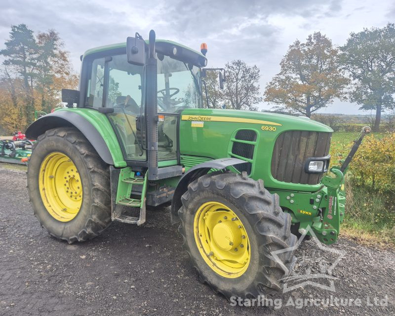 John Deere 6930