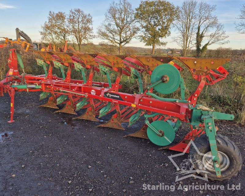 Kverneland LB85 6F (5+1) Plough and Packomat