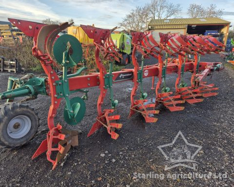 Kverneland LB85 6F (5+1) Plough and Packomat