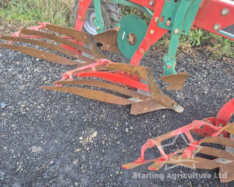 Kverneland LB85 6F (5+1) Plough and Packomat