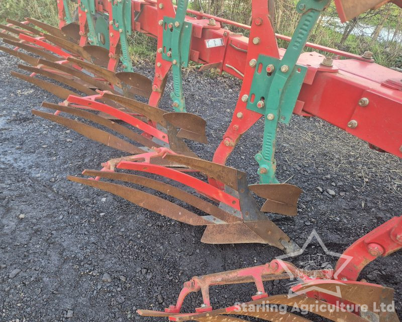 Kverneland LB85 6F (5+1) Plough and Packomat