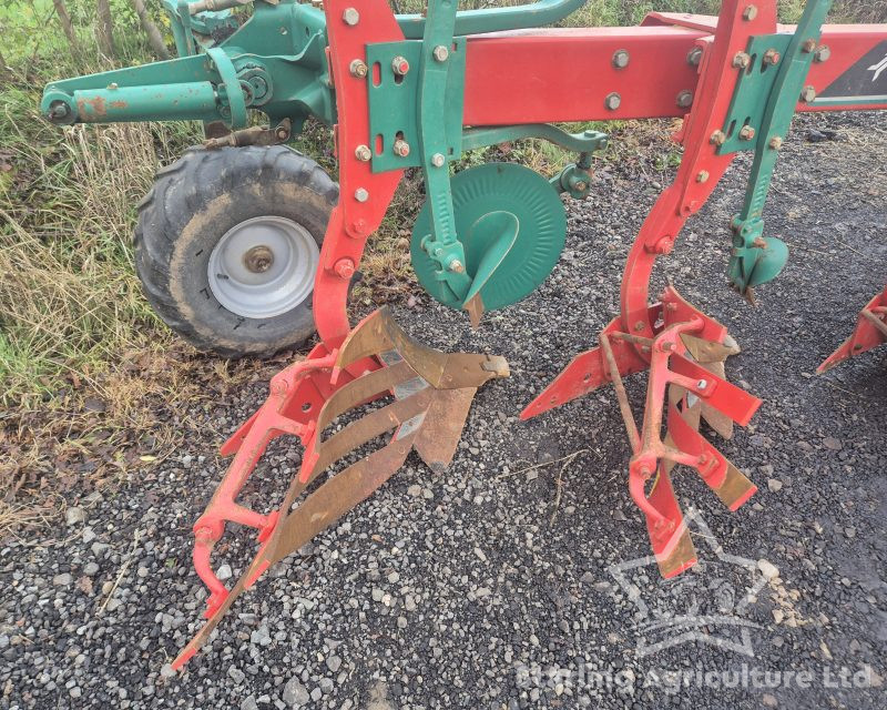 Kverneland LB85 6F (5+1) Plough and Packomat