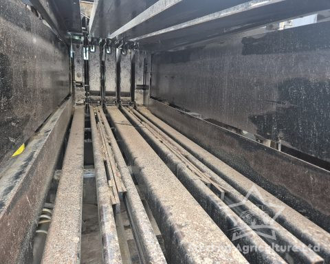 New Holland 870 80×70 Baler