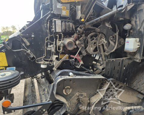 New Holland 870 80×70 Baler