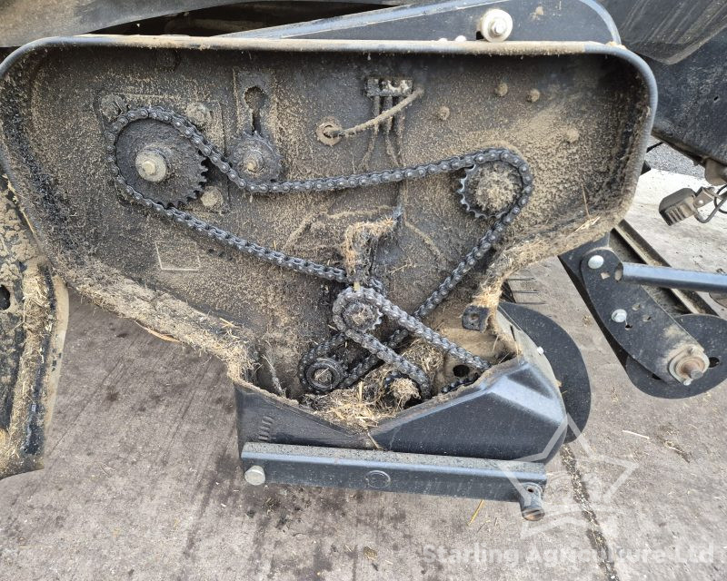 New Holland 870 80×70 Baler