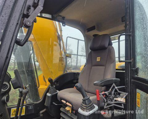 JCB JS131LC+ Excavator