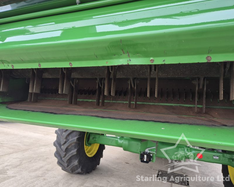 John Deere W540 Combine