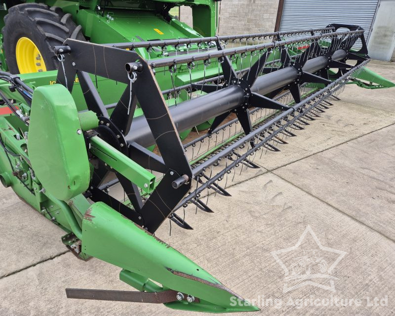 John Deere W540 Combine