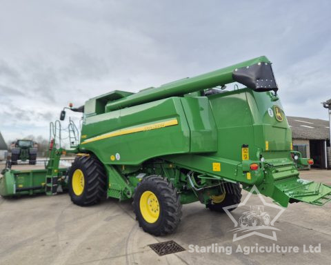 John Deere W540 Combine