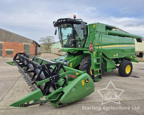 John Deere W540 Combine