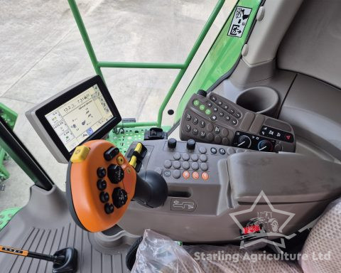 John Deere W540 Combine