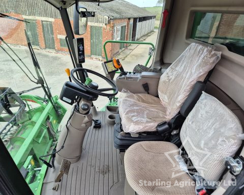 John Deere W540 Combine