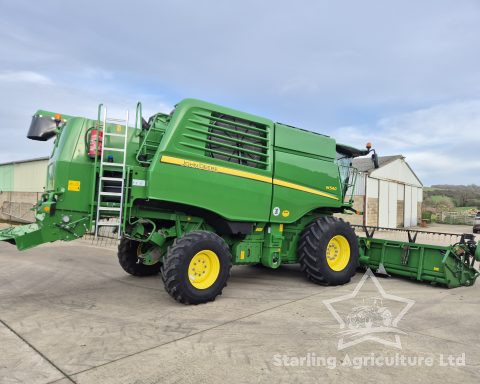 John Deere W540 Combine