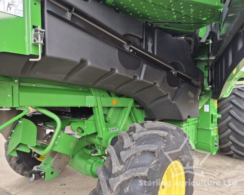 John Deere W540 Combine