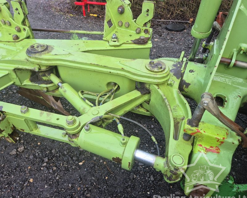 Dowdeswell 105 MA 5F Plough