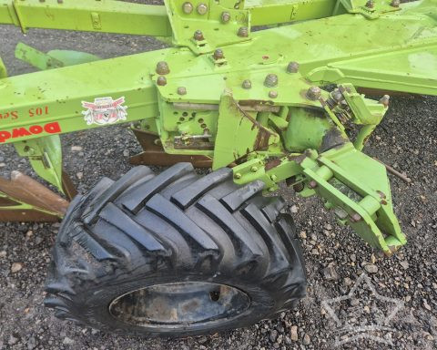 Dowdeswell 105 MA 5F Plough