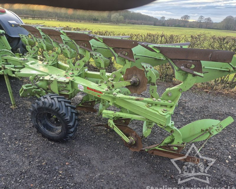 Dowdeswell 105 MA 5F Plough