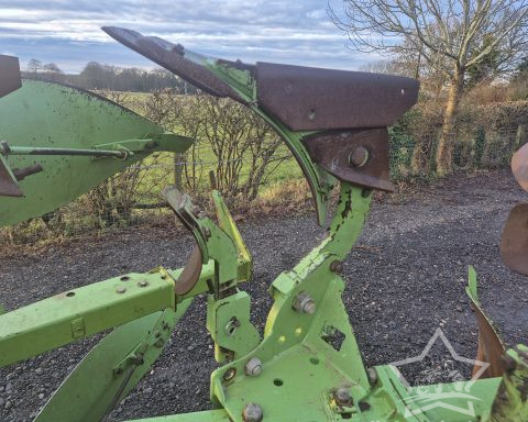 Dowdeswell 105 MA 5F Plough