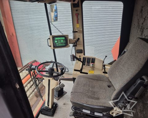 Massey Ferguson 38 Combine