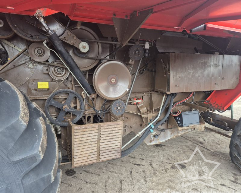 Massey Ferguson 38 Combine