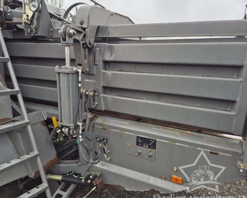 Massey Ferguson 2270XD